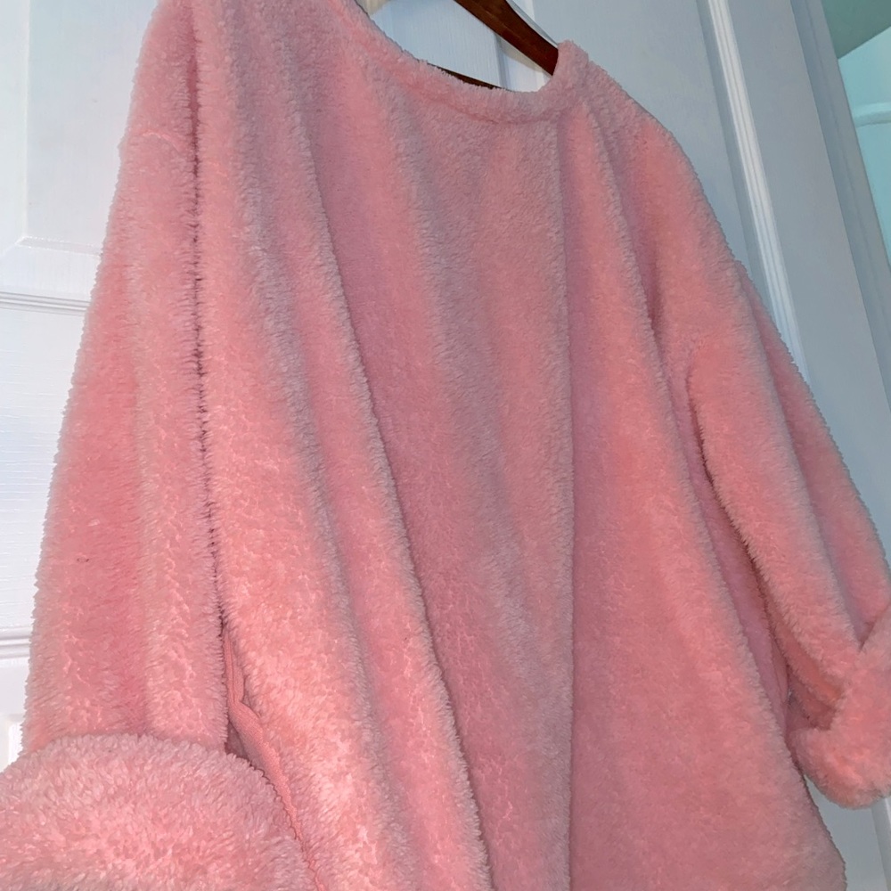 Fluffy sweatshirt